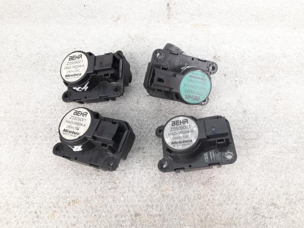 Motor del compuerta de la calefacción PEUGEOT 308 II Imagem-1