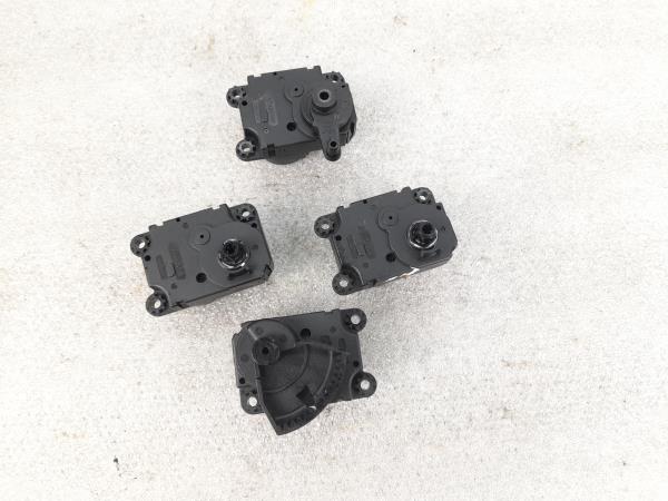 Motor del compuerta de la calefacción PEUGEOT 308 II Imagem-5