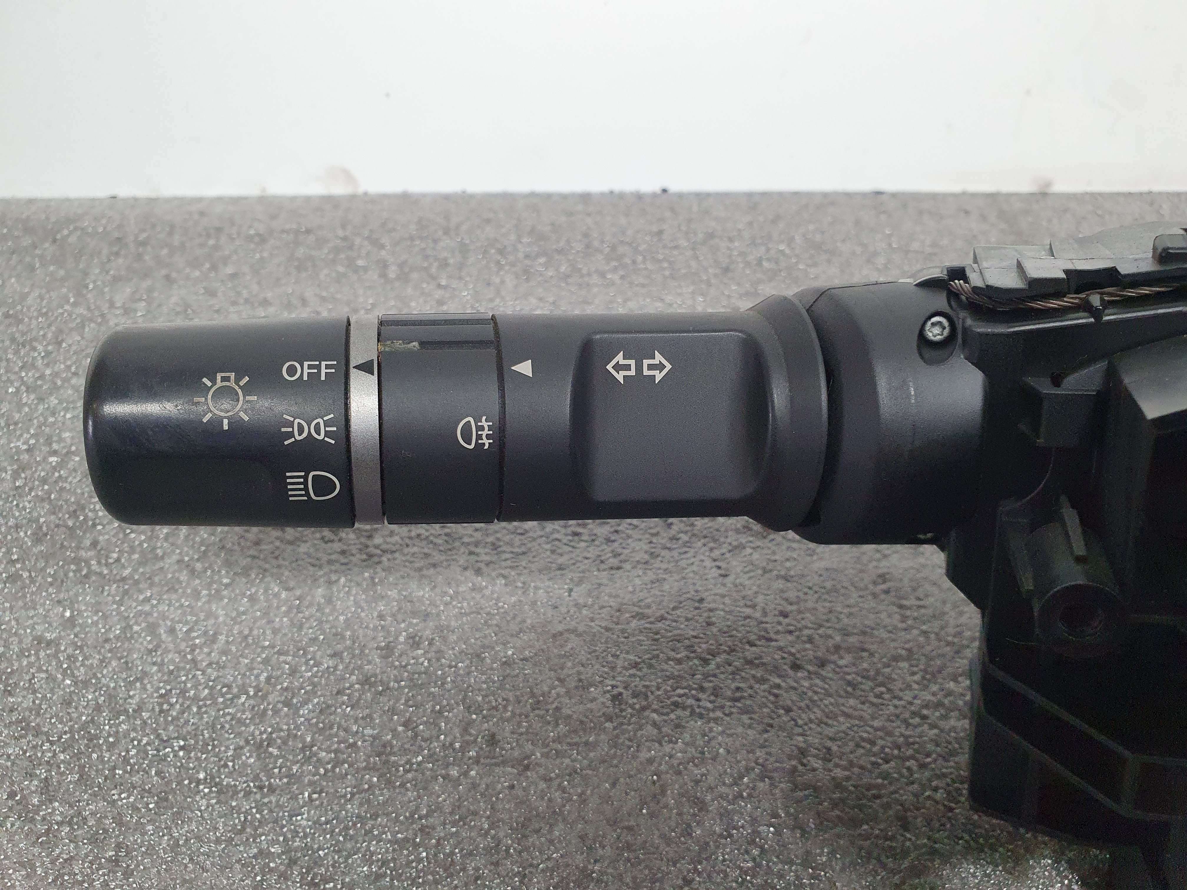 Conjunto / manetes de luzes e limpa vidros MAZDA 2 (DE) Imagem-1