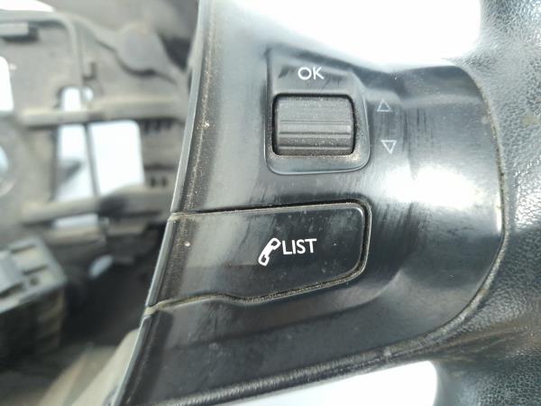 Volante de dirección PEUGEOT 208 Imagem-2