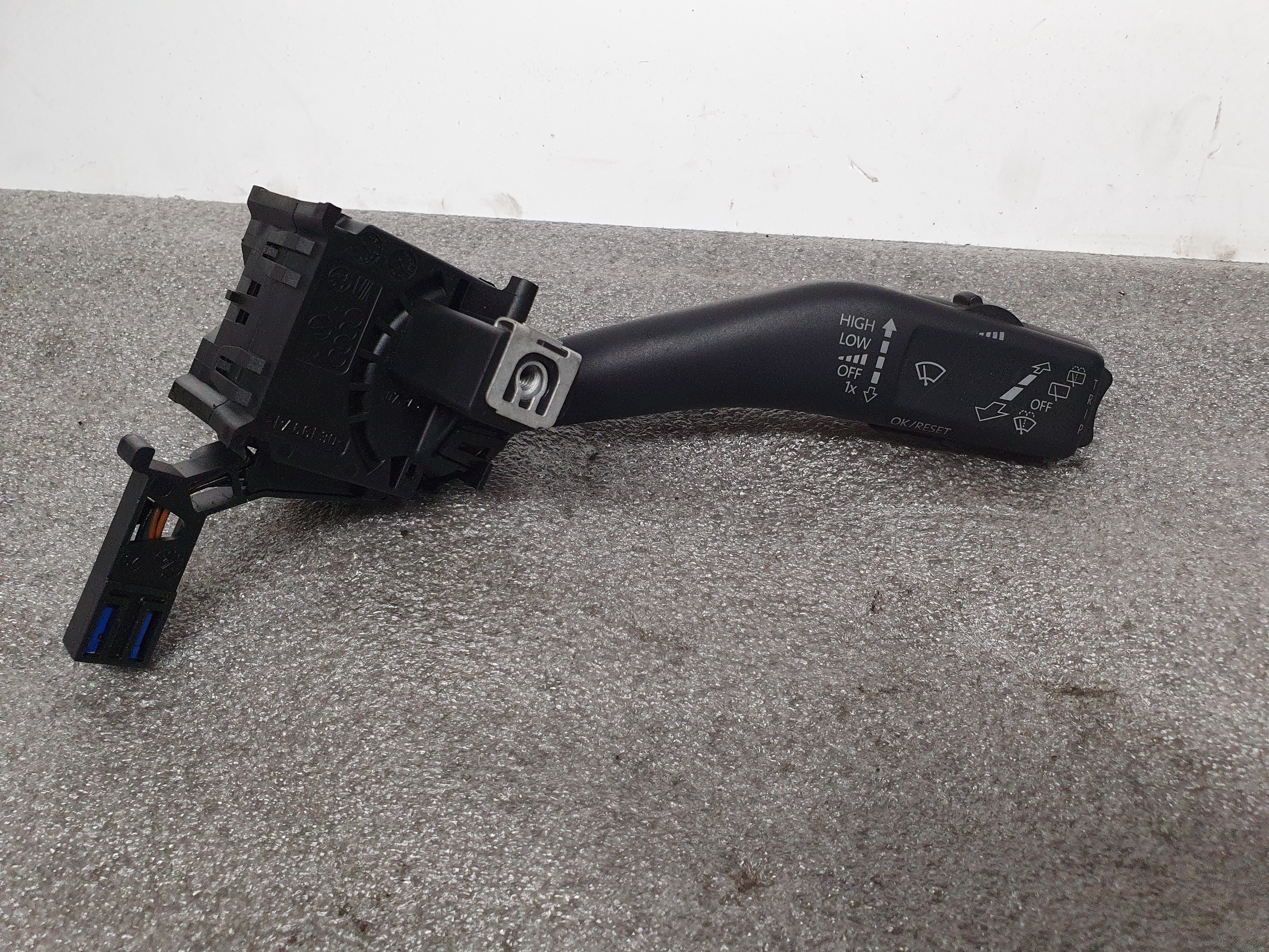 Conjunto / manetes de luzes e limpa vidros SKODA Octavia II Break (1Z5)