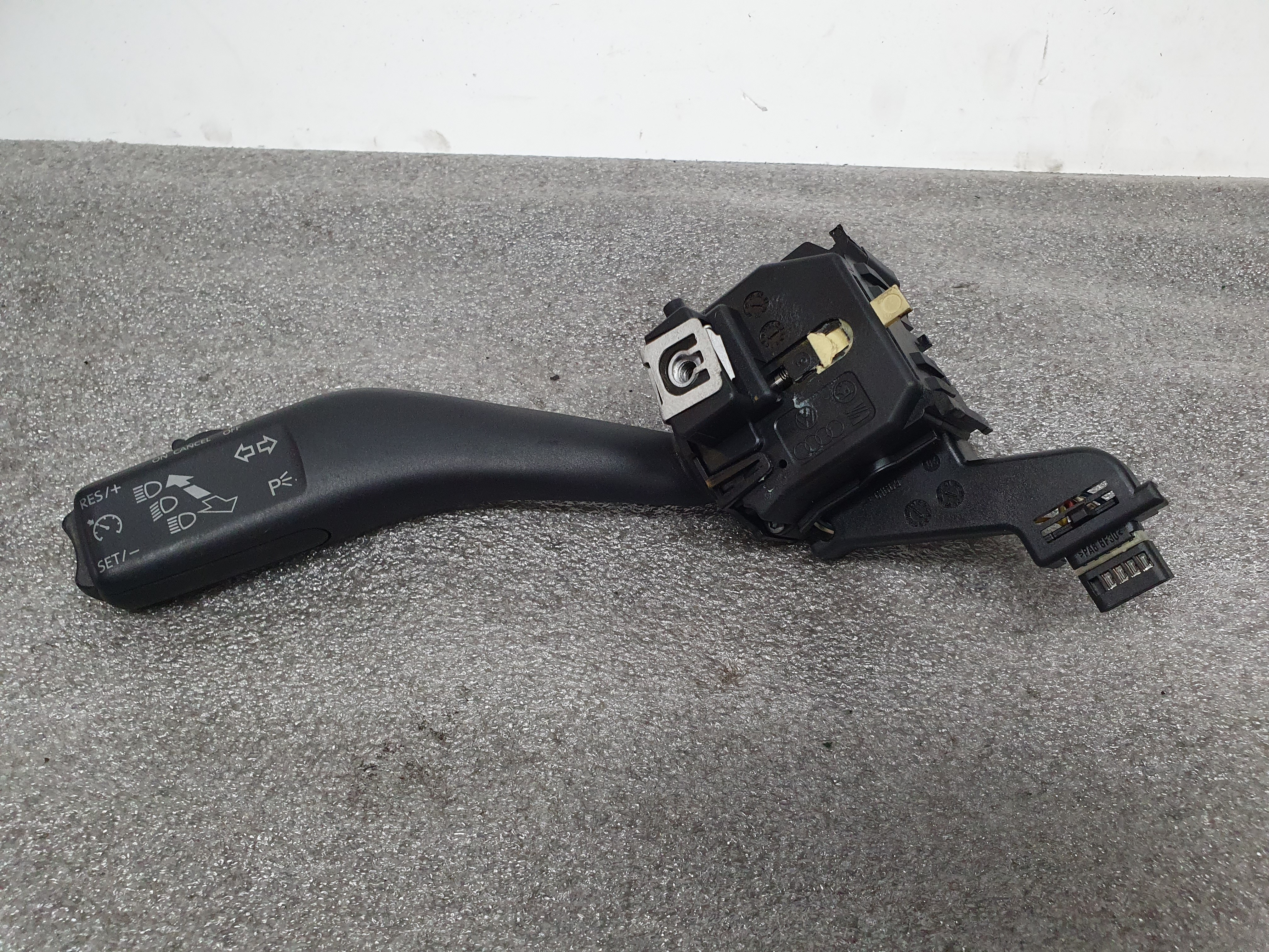 Conjunto / manetes de luzes e limpa vidros SKODA Octavia II Break (1Z5)