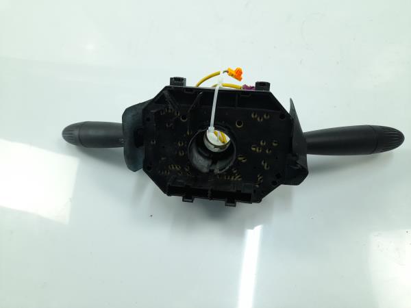 Conjunto / manetes de luzes e limpa vidros FIAT 500 (312_) Imagem-4