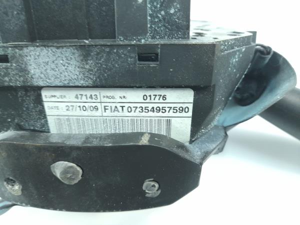 Conjunto / manetes de luzes e limpa vidros FIAT 500 (312_) Imagem-6