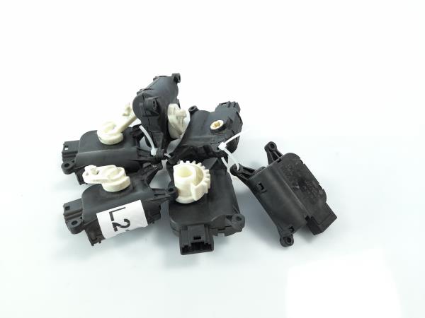 Motor del compuerta de la calefacción VOLKSWAGEN Golf Plus (5M1, 521)