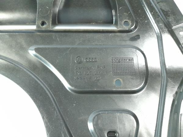 Resguardo Termoventilador VOLKSWAGEN Golf V (1K1) Imagem-2