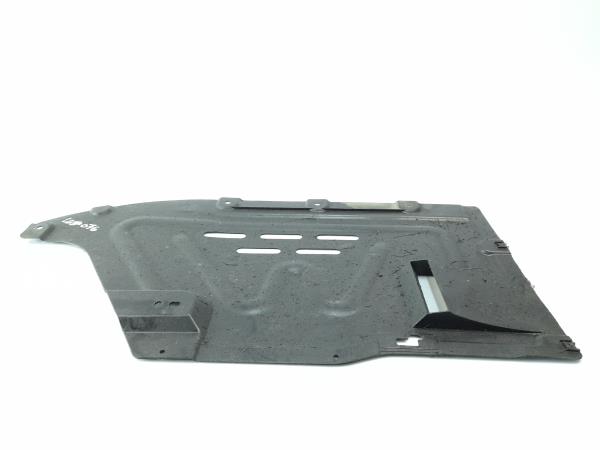 Resguardo Termoventilador BMW 1 (E81) Imagem-1