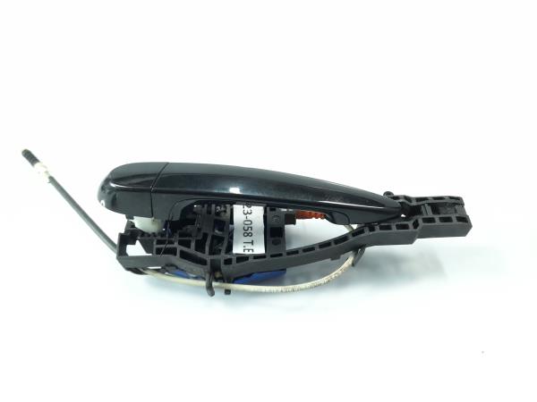 Puxador porta trás esquerdo BMW 1 (F20) Imagem-1