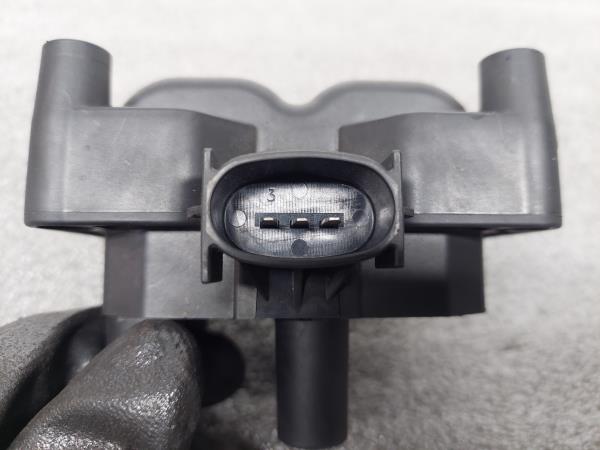Bobine di accensione FORD Focus I Carrinha Van (DNW) Imagem-3