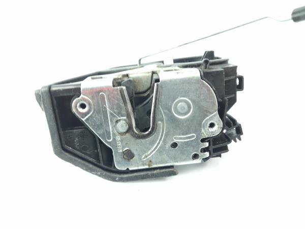 Fechadura / fecho porta trás esquerdo BMW 1 (F20) Imagem-1
