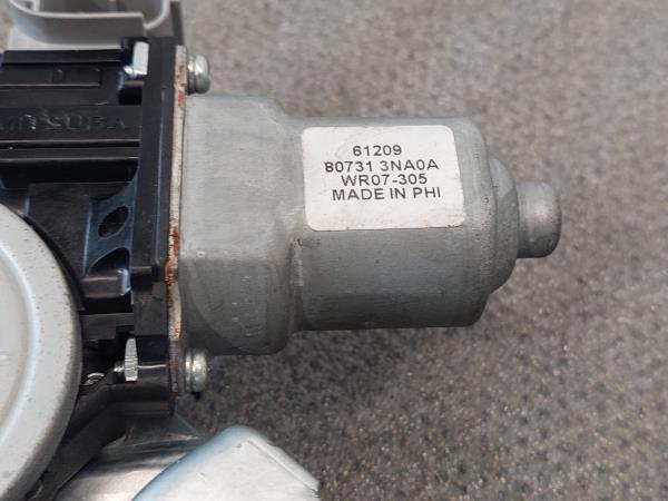 Elevador vidros frente direito NISSAN Leaf EV (ZE0) Imagem-2