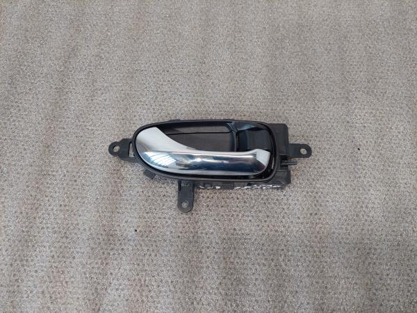 Poignée intérieure porte arrière Droite NISSAN Leaf EV (ZE0)