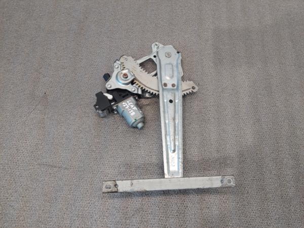 Lève-vitre arrière gauche NISSAN Leaf EV (ZE0)