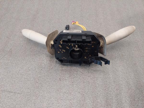 Conjunto / manetes de luzes e limpa vidros FIAT 500 (312_) Imagem-2