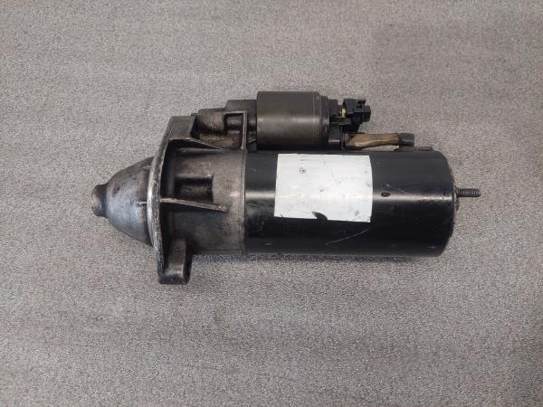 Motor de arranque VOLKSWAGEN Passat (3B2)