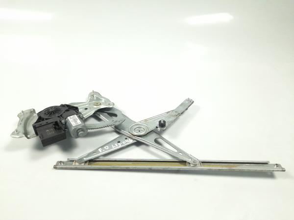 Elevador vidros frente direito RENAULT Megane III Société (BZ0_)