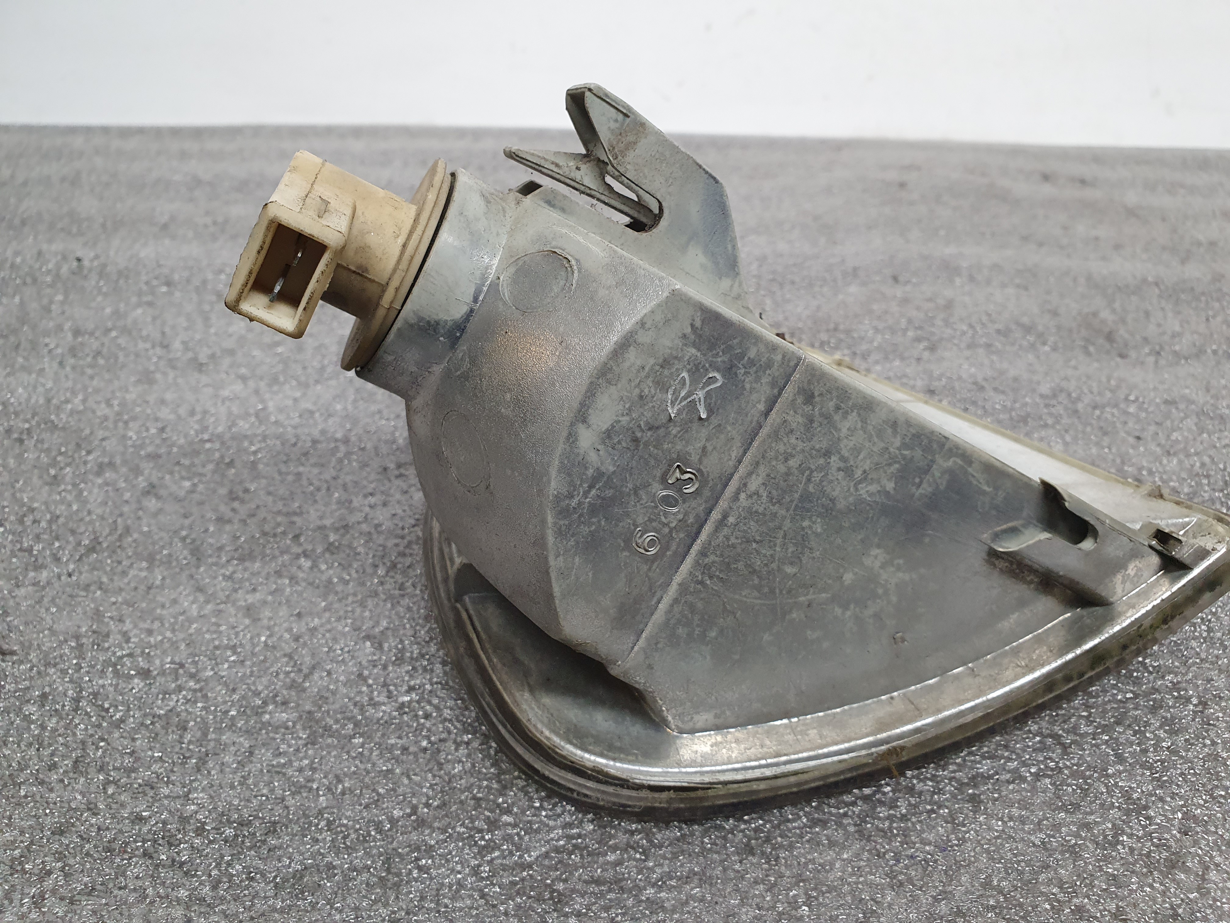 Freccia anteriore sinistra VOLKSWAGEN Polo Variant (6V5) Imagem-3