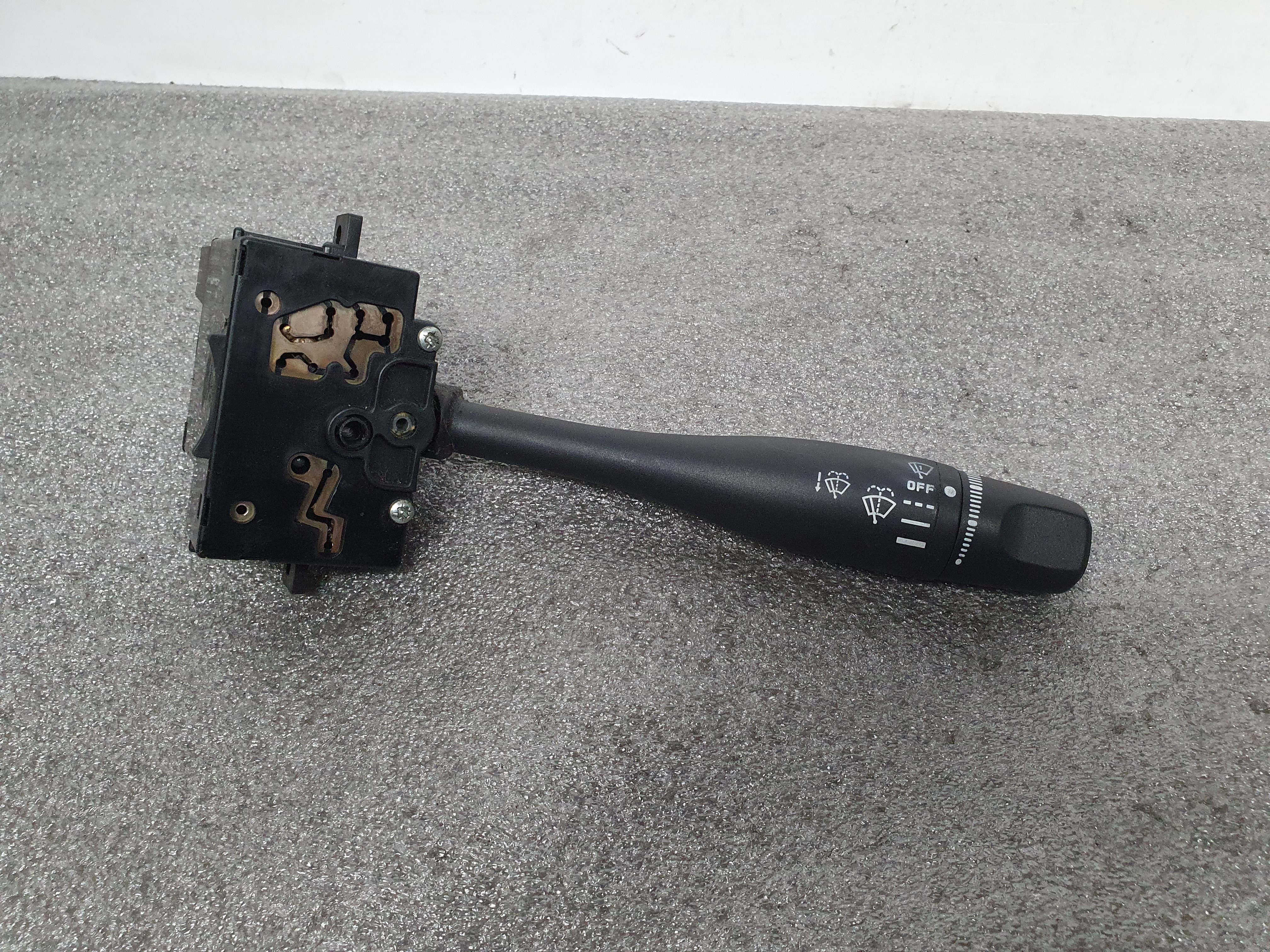 Conjunto / manetes de luzes e limpa vidros NISSAN Primera Sedan (P11)