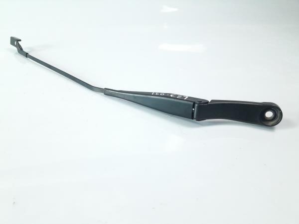 Braccio del tergicristallo anteriore destro PEUGEOT 308 II