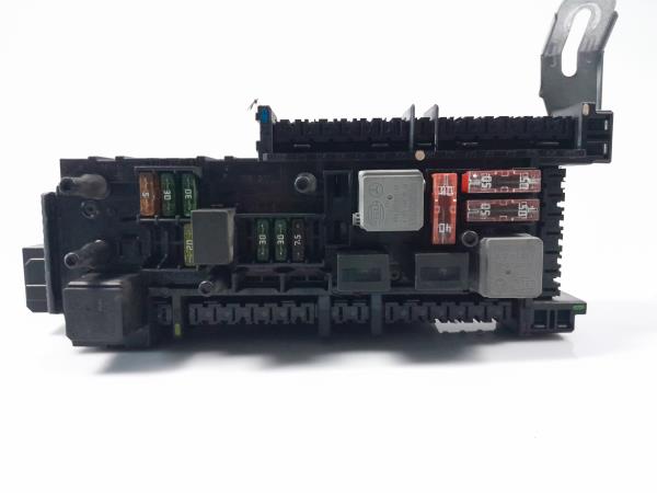 Scatola fusibili / SAM / BSI MERCEDES-BENZ Classe C (W204) Imagem-2