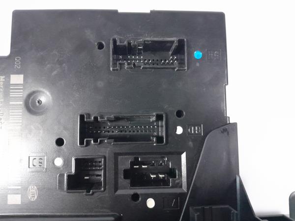 Scatola fusibili / SAM / BSI MERCEDES-BENZ Classe C (W204) Imagem-3