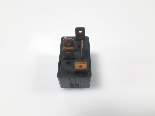 Comando / interruttore alzacristallo anteriore destro AUDI A6 Avant (4A5, C4) Imagem-1