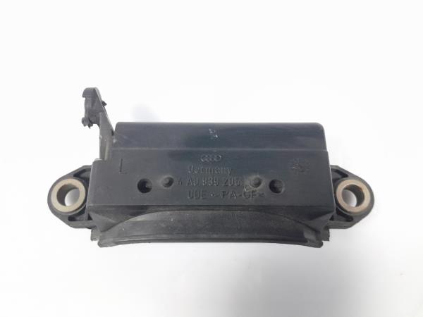 Puxador porta trás esquerdo AUDI A6 Avant (4A5, C4) Imagem-1