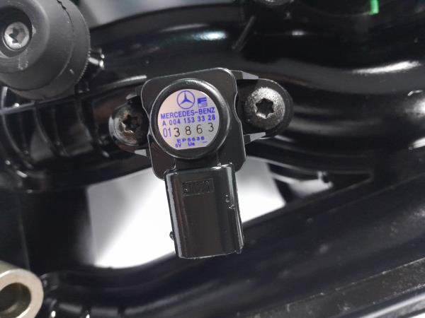 Coletor de admissão MERCEDES-BENZ Classe C (W203) Imagem-1