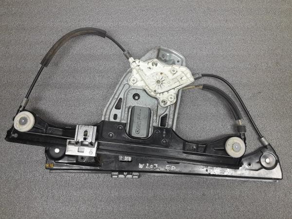 Elevador vidros frente direito MERCEDES-BENZ Classe C (W203) Imagem-1