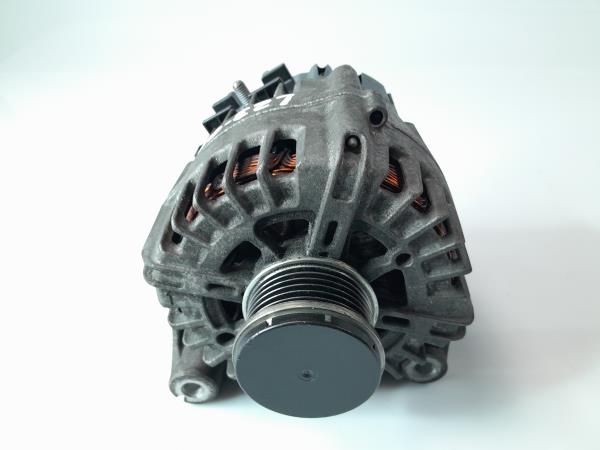 Alternador BMW 3 (E90)