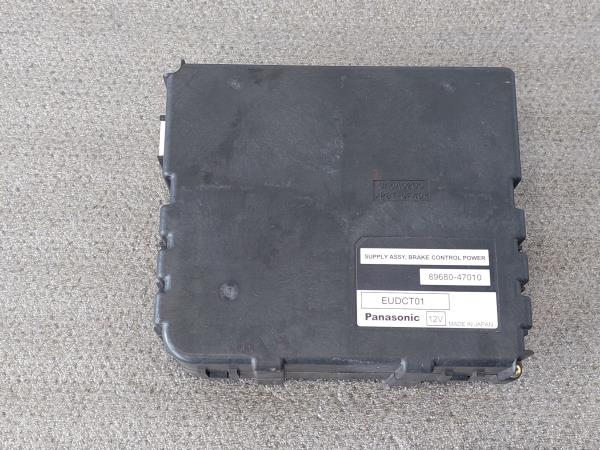 Módulo do travão auto / parque TOYOTA Prius Hatchback (_W2_)