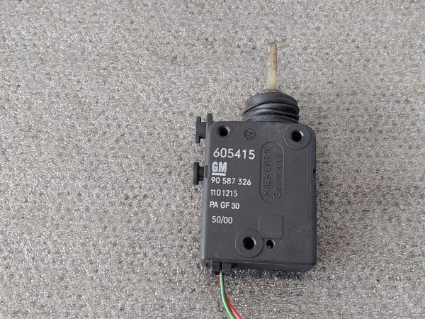 Motor Fecho Combustivel OPEL Corsa C Van Imagem-2