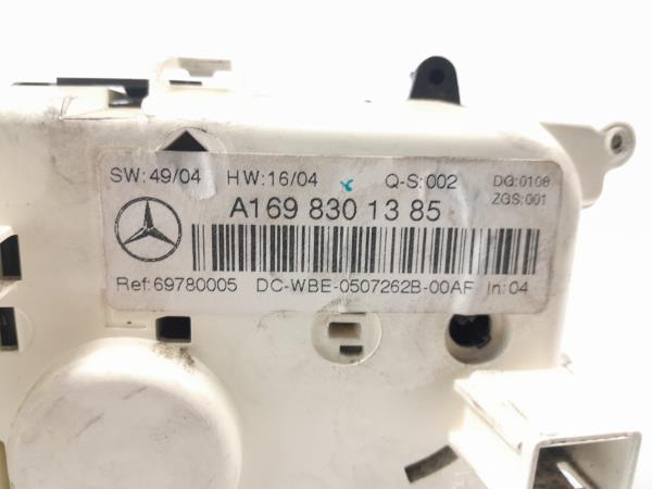 Comando chauffage / sofagem MERCEDES-BENZ Classe A (W176) Imagem-4 Comando chauffage / sofagem MERCEDES-BENZ Classe A (W176) Imagem-4