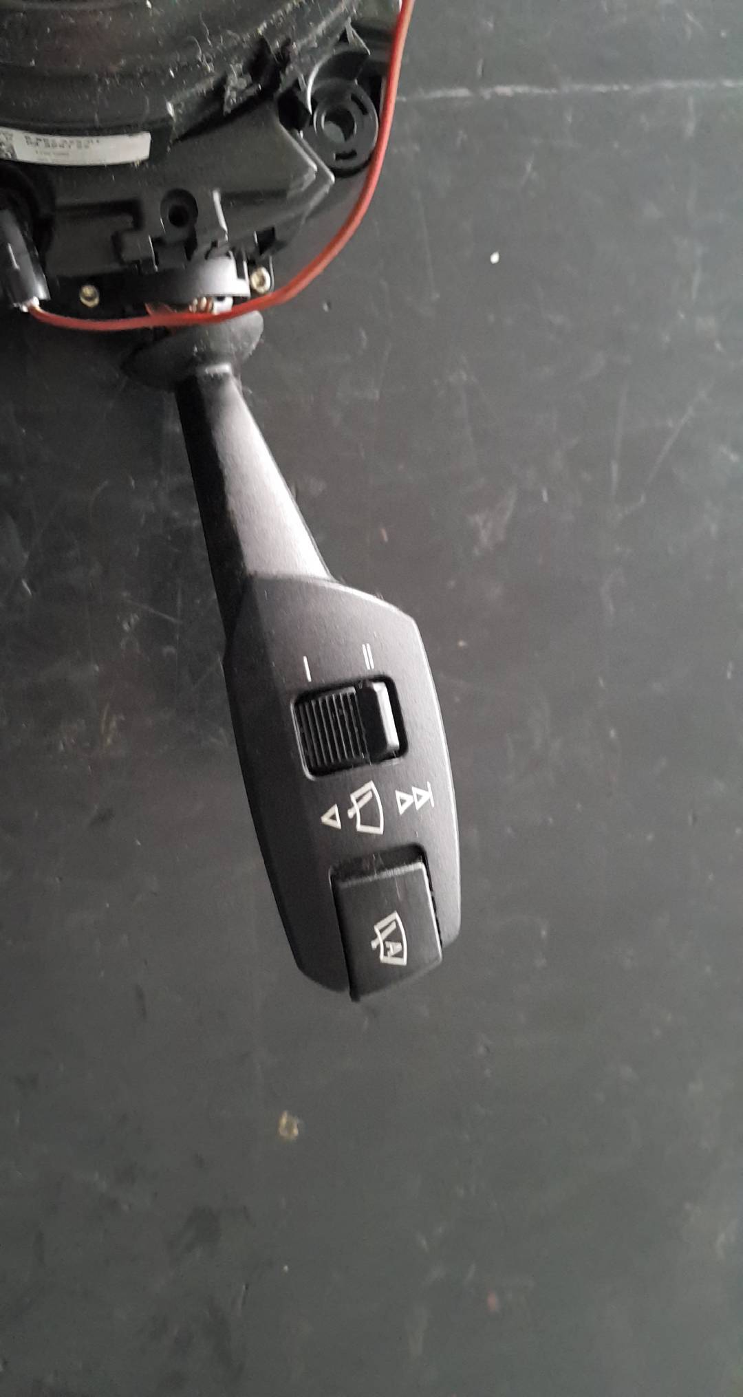 Conjunto / manetes de luzes e limpa vidros BMW 1 (E81) Imagem-1