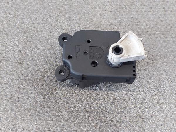 Motor da comporta da sofagem FORD Mondeo III (B5Y) Imagem-1 Motor da comporta da sofagem FORD Mondeo III (B5Y) Imagem-1