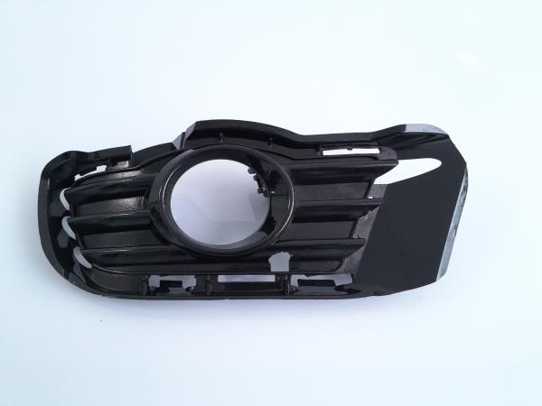 Grelha frente MERCEDES-BENZ Classe C (W204)