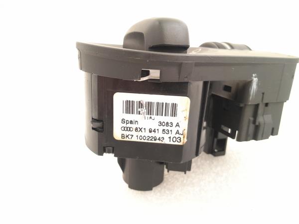 Botão / interruptor de luzes AUDI A1 (8X1, 8XK) Imagem-2 Botão / interruptor de luzes AUDI A1 (8X1, 8XK) Imagem-2