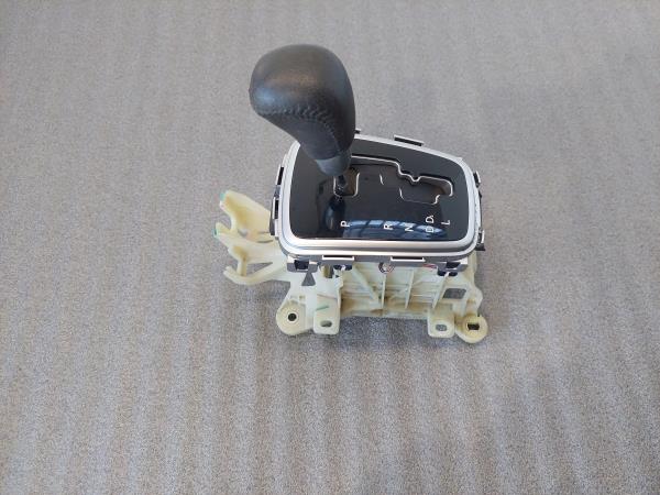 Seletor caixa velocidades MITSUBISHI Space Star Hatchback (A0_A) Imagem-1