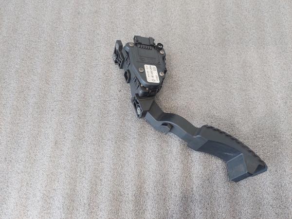 Pedal do acelerador RENAULT Laguna II Break (KG0/1_)