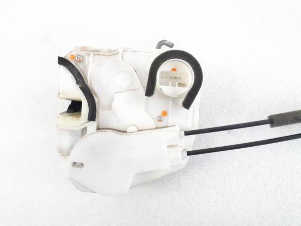 Fechadura / fecho porta frente esquerdo MITSUBISHI Space Star Hatchback (A0_A) Imagem-4