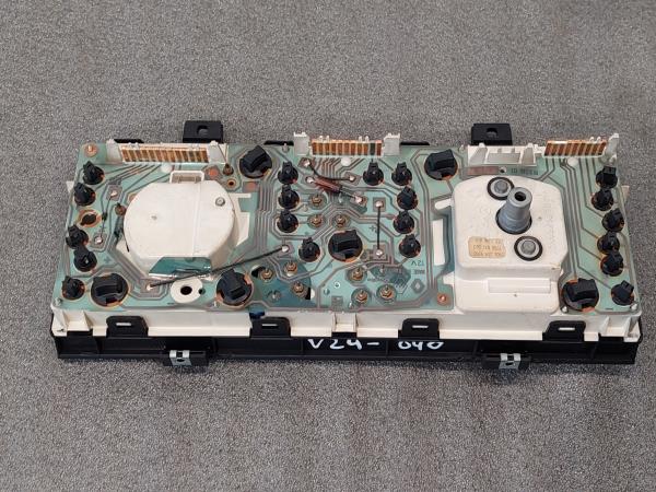Quadrante / Cuadro de instrumentos RENAULT Clio I (B/C57_, 5/357_) Imagem-1