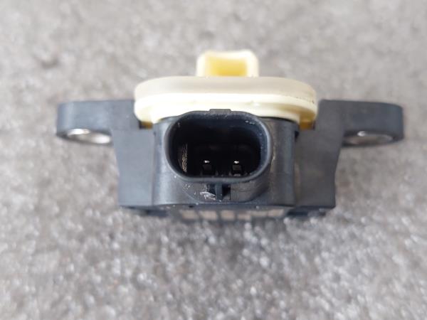 Sensor de impacto AUDI A1 Sportback (8XA, 8XF) Imagem-2 Sensor de impacto AUDI A1 Sportback (8XA, 8XF) Imagem-2