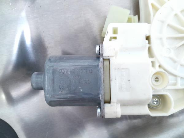 Elevador vidros frente direito MERCEDES-BENZ Classe C (W204) Imagem-6