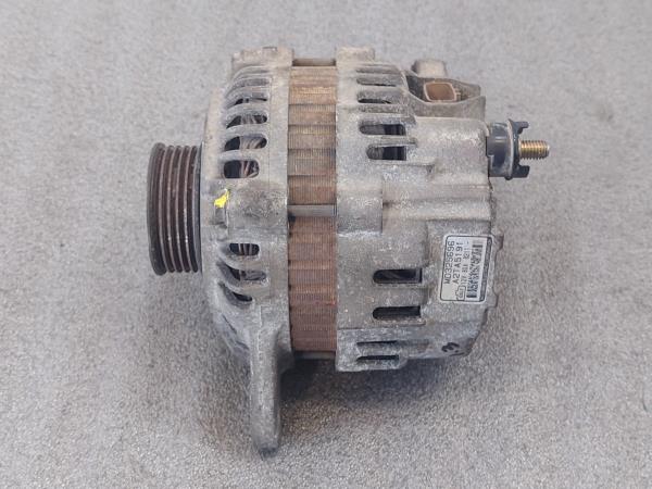 Alternador MITSUBISHI Lancer VI Sedan (CJ_, CP_) Imagem-1