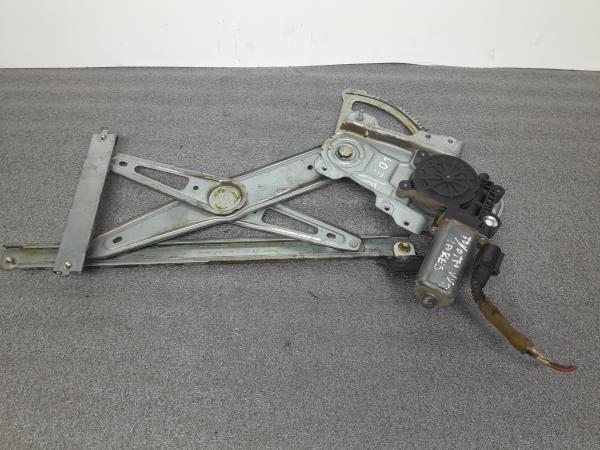 Elevador vidros frente direito TOYOTA Yaris (_P1_)