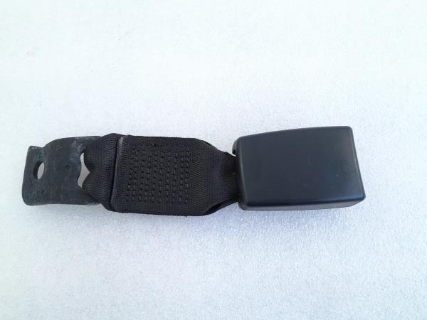 Hebilla de cinturón trasero izquierdo BMW 1 (E81)