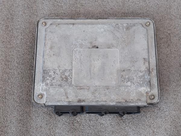 Centralina motor / ECU VOLKSWAGEN Golf IV (1J1) Imagem-1