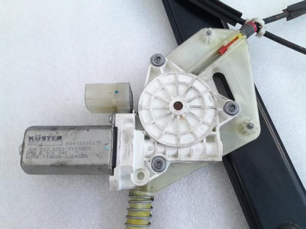 Elevador vidros frente direito BMW 1 (E81) Imagem-4