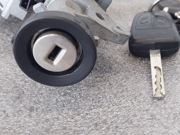 Bombín de encendido OPEL Astra H GTC (L08) Imagem-4