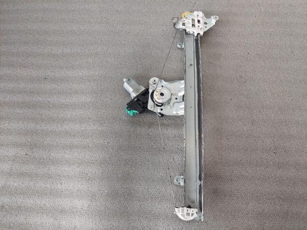 Lève-vitre avant gauche NISSAN Leaf EV (ZE0)